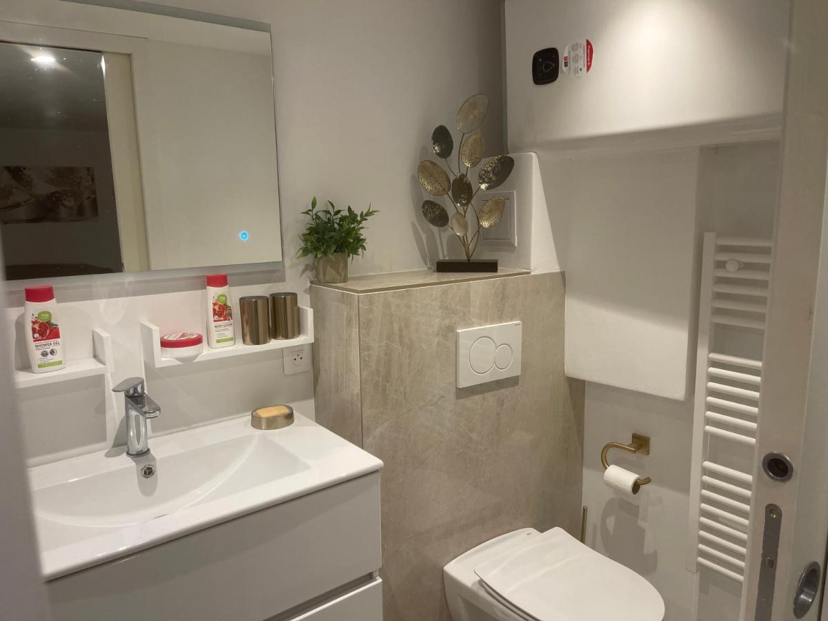 Grand Studio Neuf A 50 M Du Port Saint-Tropez Eksteriør billede