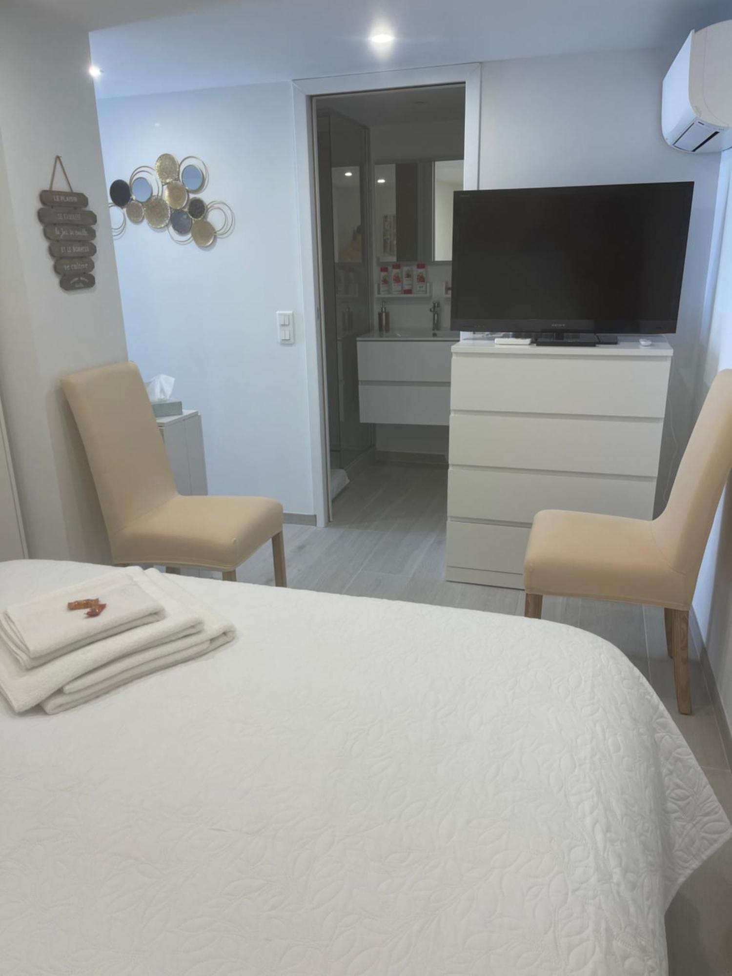 Grand Studio Neuf A 50 M Du Port Saint-Tropez Eksteriør billede